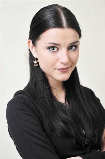 Актер Анастасия Сиваева сыгравший роль в кино Папины дочки.