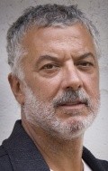 Актер Адольфо Фернандес сыгравший роль в кино Seis o siete veranos.