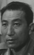 Актер Акио Кусама сыгравший роль в кино Гигантский монстр Варан.