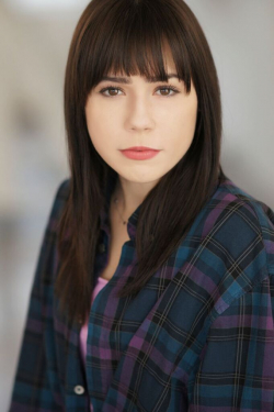 Актер Amanda Knapic сыгравший роль в кино Чарли, Чарли.