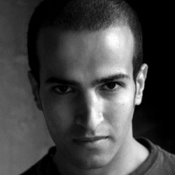 Актер Амед Хашими сыгравший роль в кино Bound.