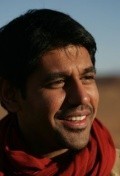 Актер Ashvin-Kumar Joshi сыгравший роль в кино Camp X-Ray: Ghosts of Guantanamo Bay.