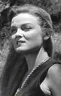 Актер Бетси Джонс-Морланд сыгравший роль в кино Perry Mason: The Case of the Fatal Framing.