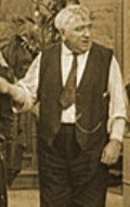 Актер Чарльз Дж. Стайн сыгравший роль в кино The Hour and the Man.