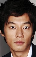 Актер Cheon-hee Lee сыгравший роль в кино Смелые.
