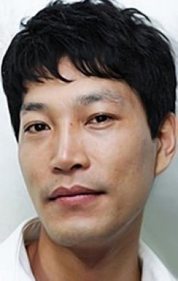Актер Чхве Гви-хва сыгравший роль в кино Поезд в Пусан.