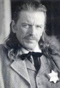 Актер Эрл В. Смит сыгравший роль в кино I Married Wyatt Earp.