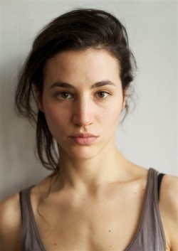 Актер Элиза Ласовски сыгравший роль в кино Paris/Sexy.