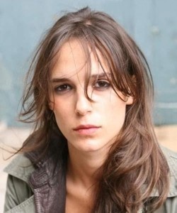 Актер Эмили Шеcнэ сыгравший роль в кино Duel en ville.