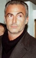 Актер Фарук Пекер сыгравший роль в кино Bir ask ugruna.