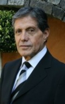 Актер Эктор Бонилья сыгравший роль в кино Patsy, mi amor.