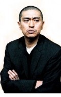 Актер Хитоси Матсумото сыгравший роль в кино Японский гигант.