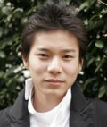 Актер Хоси Ишида сыгравший роль в кино Парикмахер Йошино.