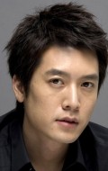 Актер Хён-чжэ Чжо сыгравший роль в кино Скрываемый скандал.