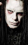 Актер Йен Ходжкинсон сыгравший роль в кино Vampiro, guerrero de la noche.