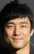 Актер Джин-хее Джи сыгравший роль в кино Сбежавшие из дома.