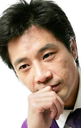 Актер Чжин-гын Ким сыгравший роль в кино Under the Knife.