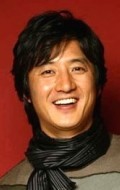 Актер Чон Чун Хо сыгравший роль в кино Замужем за мафией 5.