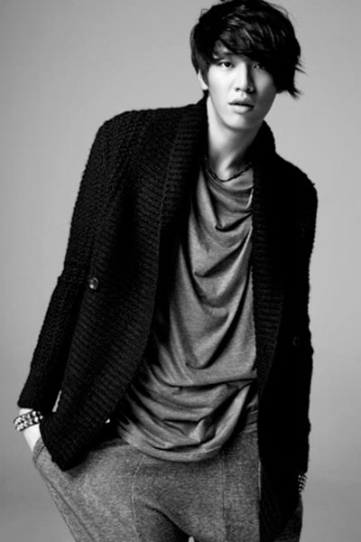 Актер Ким Ён Кван сыгравший роль в кино Горячая кровь юности.