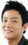 Актер Ли Бом-су сыгравший роль в кино Одно движение Божье.