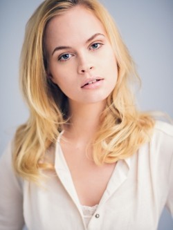 Актер Linnea Pihl сыгравший роль в кино Чувствительность.