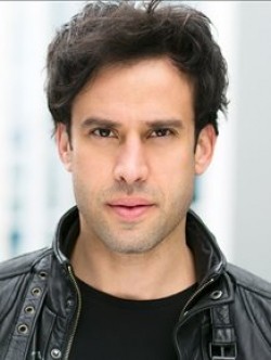 Актер Luke D'Emanuele сыгравший роль в кино Субъекты.