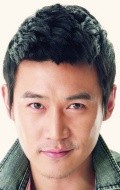 Актер Лу И сыгравший роль в кино Ai qing hu jiao zhuan yi II: Ai qing zuo you.