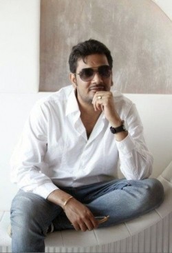 Актер Мукеш Чхабра сыгравший роль в кино Luv Shuv Tey Chicken Khurana.
