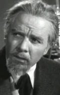 Актер Онслоу Стивенс сыгравший роль в кино The Crosby Case.