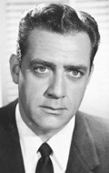 Актер Рэймонд Бёрр сыгравший роль в кино Perry Mason: The Case of the Killer Kiss.