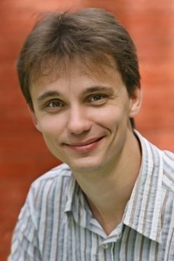 Актер Сергей Загребнев сыгравший роль в кино Пуля-дура 2: Агент почти не виден.