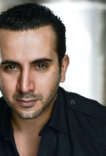 Актер Soroush Saeidi сыгравший роль в кино На том свете: Между жизнью и смертью.