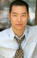 Актер Тони Й. Ли сыгравший роль в кино Тюремный учитель.