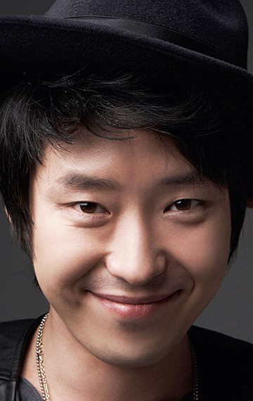 Актер Ом Ки Чжун сыгравший роль в кино Убийственная мультипликация.