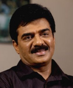 Актер Vijayaraghavan сыгравший роль в кино Неустрашимый Раджа.