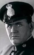 Актер Weyler Hildebrand сыгравший роль в кино Adolf i toppform.