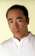 Актер Ёшихиро Нозое сыгравший роль в кино Жизнь - сложная, но весёлая.