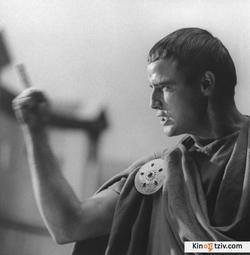 Смотреть фото Julius Caesar.