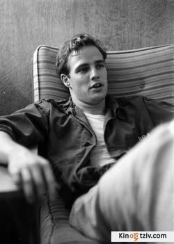 Смотреть фото Marlon Brando.