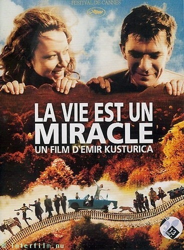 Кроме трейлера фильма Strike, есть описание Жизнь как чудо.