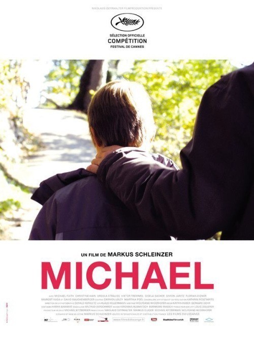 Кроме трейлера фильма Неожиданная магия, есть описание Михаэль.