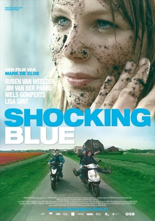 Кроме трейлера фильма Simon, есть описание Шокирующие в голубом.