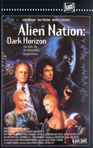 Кроме трейлера фильма Hollywood Zap, есть описание Нация пришельцев: Темный горизонт.