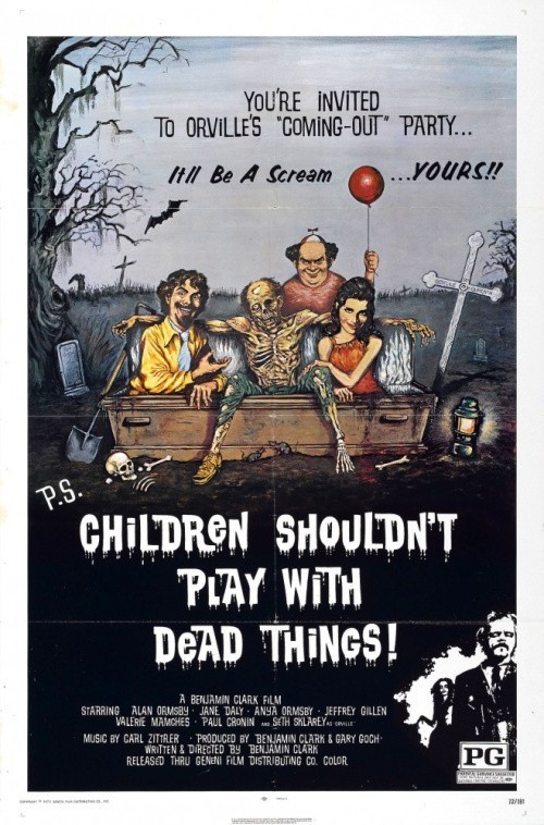 Кроме трейлера фильма Детективы Агаты Кристи: Убийство в трех актах, есть описание Трупы детям не игрушка.