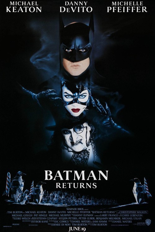 Кроме трейлера фильма Una zolfara, есть описание Бэтмен возвращается.